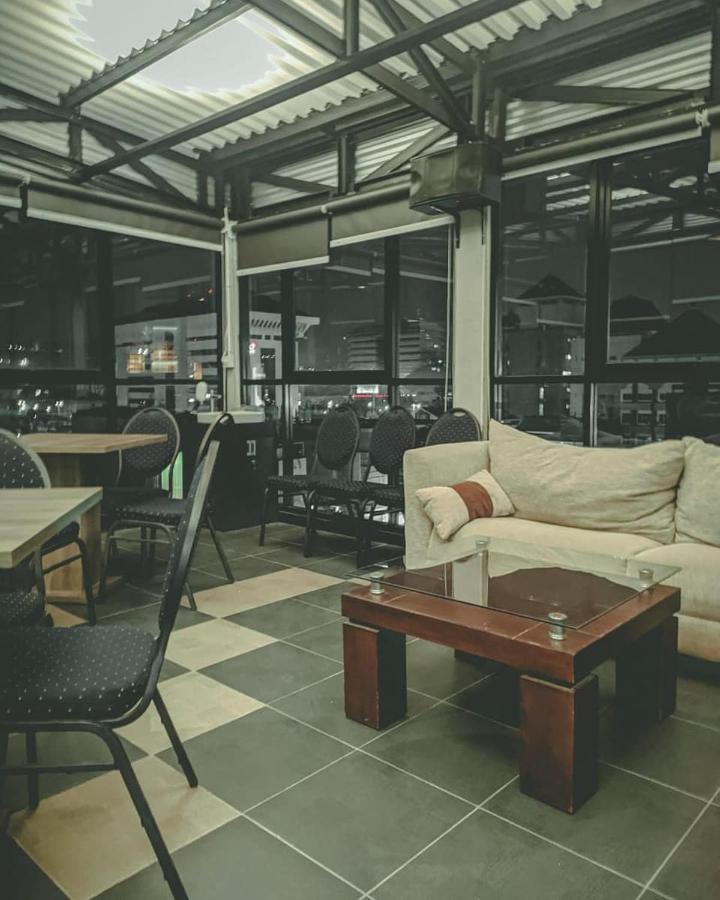 Aruuman Hotel Simpanglima Семаранг Екстер'єр фото